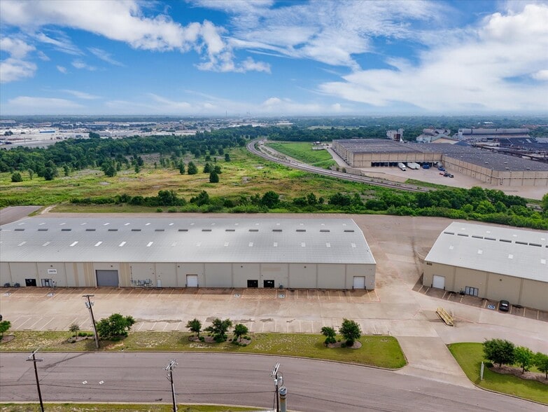 700 Schroeder Dr, Waco, TX à louer - Photo du bâtiment - Image 2 de 7