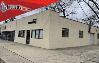 Plus de détails pour 2121-2123 Wantagh Ave, Wantagh, NY - Vente au détail à vendre