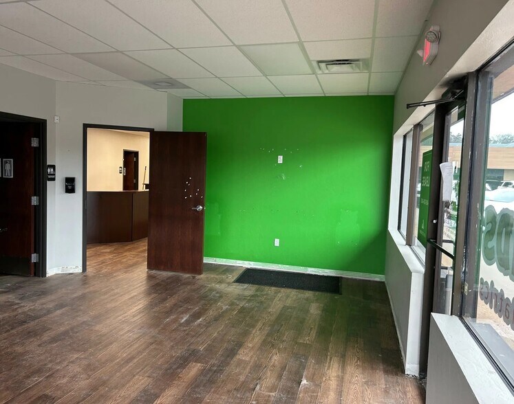 247-257 S Coltrane Rd, Edmond, OK à louer - Photo intérieure - Image 2 de 6