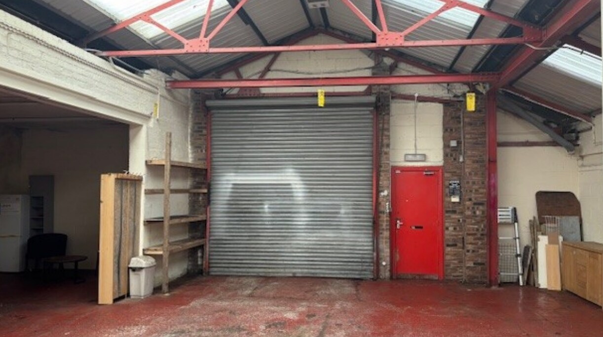 St Annes Rd, Willenhall, WMD WV13 1SA - Unit 2 -  - Interior Photo - Image 1 of 3