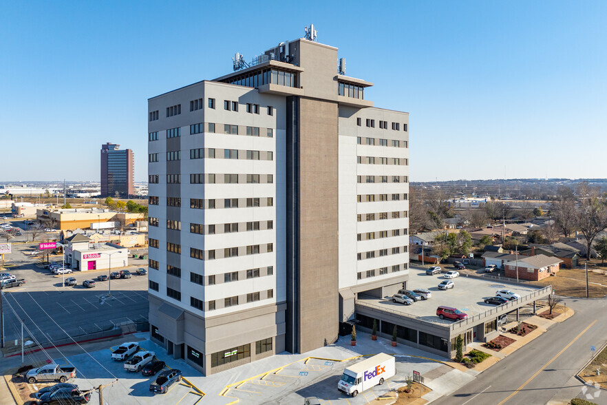 4111 S Darlington Ave, Tulsa, OK for lease - Building Photo - Image 1 of 4