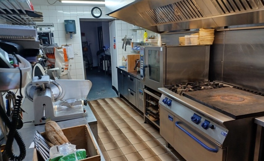 South St, Dolton for sale - Interior Photo - Image 2 of 4