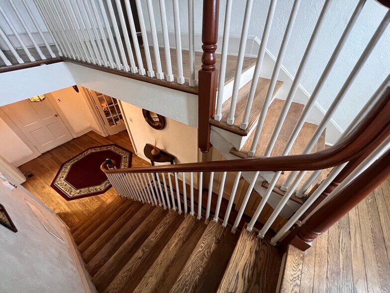 80 Court St, Freehold, NJ à vendre - Photo du bâtiment - Image 3 de 11