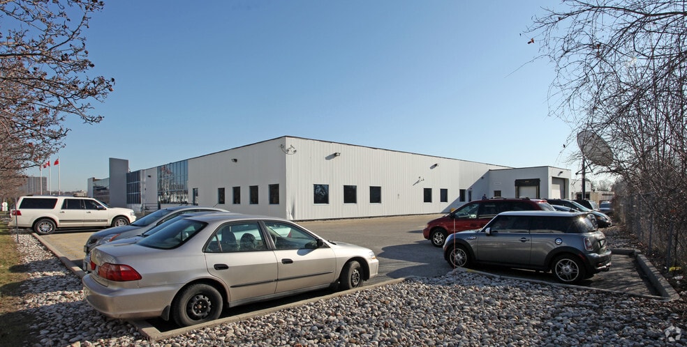 25 Dyas Rd, Toronto, ON for lease - Building Photo - Image 2 of 15