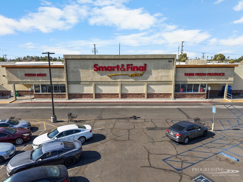 601-751 E Hobson Way, Blythe, CA à vendre - Photo du bâtiment - Image 2 de 4