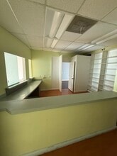 966 S Western Ave, Los Angeles, CA for lease Interior Photo- Image 2 of 8