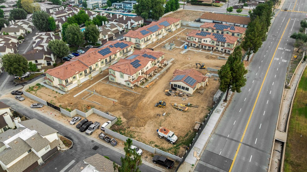 3164 N Sterling Ave, San Bernardino, CA à vendre - Aérien - Image 2 de 26