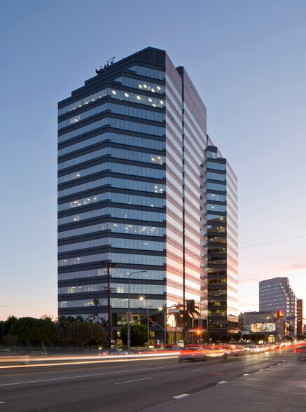 12100 wilshire Blvd, Los Angeles, CA à louer - Photo du bâtiment - Image 3 de 13