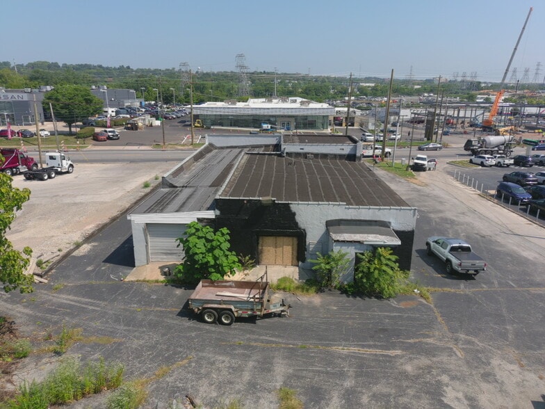 1215 W Ridge Pike, Conshohocken, PA for lease - Building Photo - Image 3 of 5