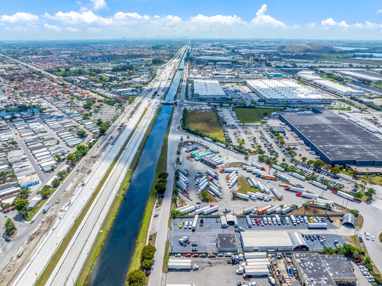 12200 NW S River Dr, Miami, FL for sale - Building Photo - Image 2 of 32