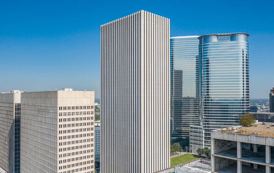 601 Jefferson St, Houston, TX for sale - Building Photo - Image 2 of 3