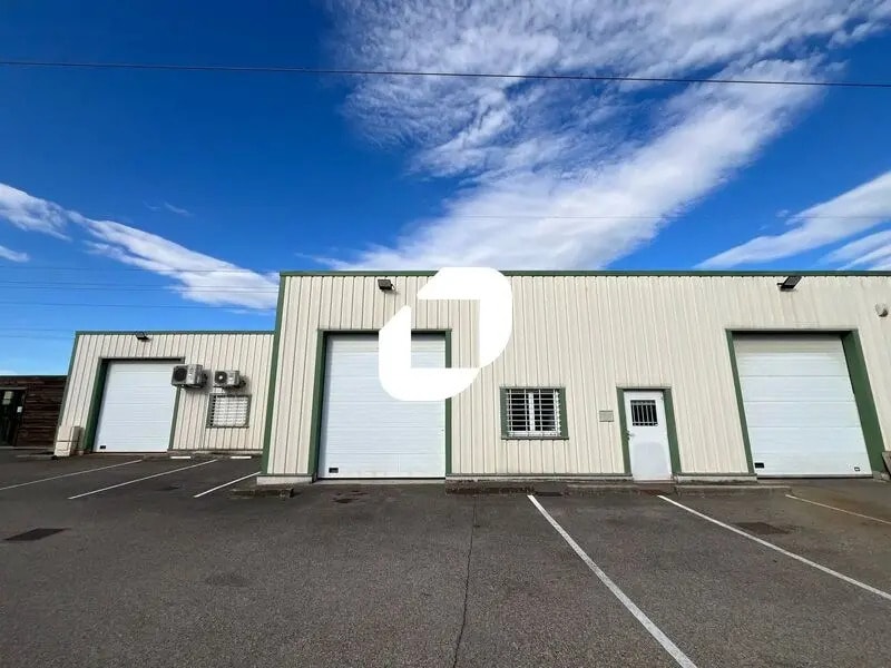 Office in Jonage for lease Building Photo- Image 1 of 8