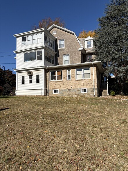 8 Runnemede Ave, Lansdowne, PA à vendre - Photo du bâtiment - Image 2 de 11