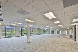 30301 Agoura Rd, Agoura Hills, CA à louer Photo intérieure- Image 2 de 10
