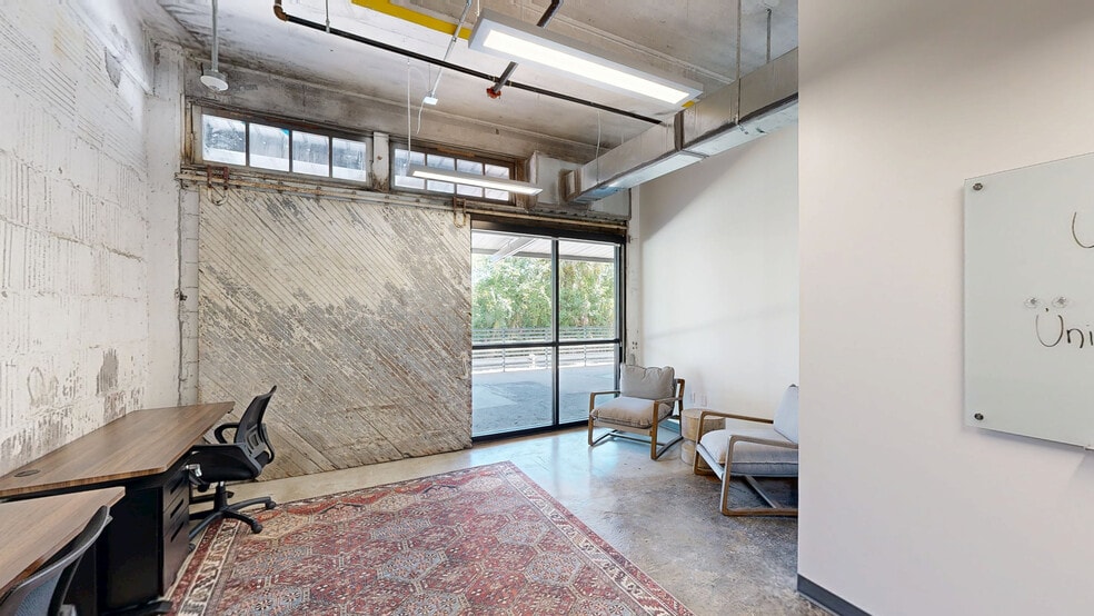 700 E Union St, Jacksonville, FL for lease - Matterport 3D Scan - Image 2 of 31