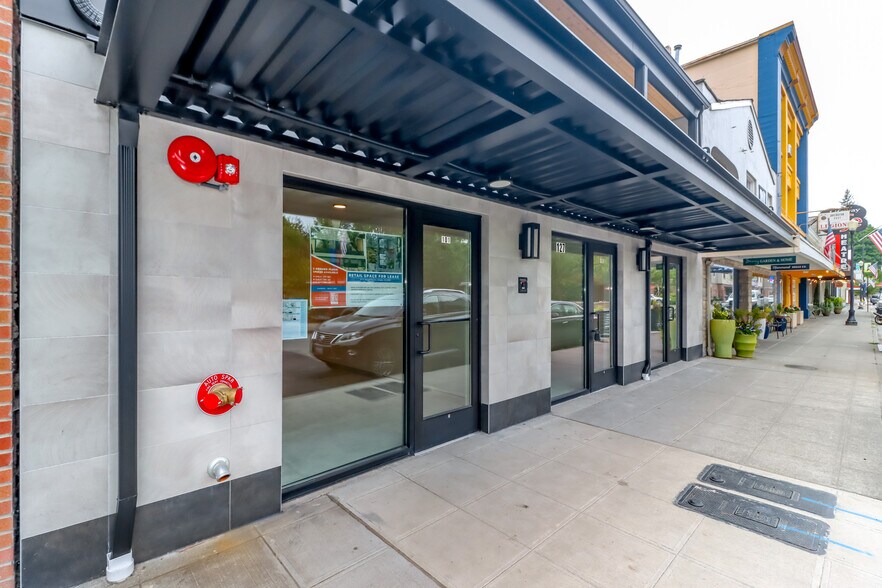 127 N Olympic Ave, Arlington, WA à louer - Photo du bâtiment - Image 2 de 3