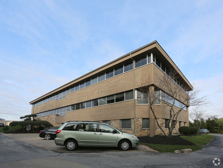 140 S Village Ave, Exton, PA for lease - Building Photo - Image 2 of 5