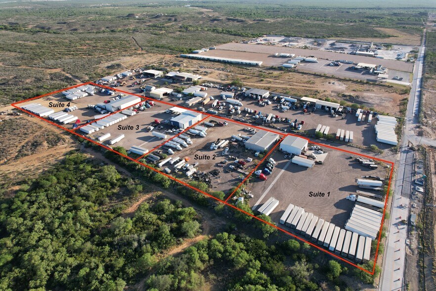 475 El Pico Rd, Laredo, TX à louer - Photo du bâtiment - Image 2 de 5