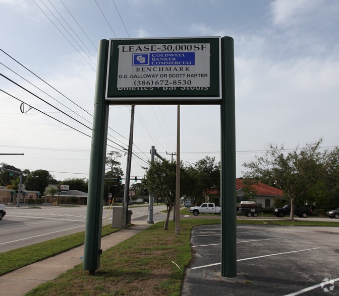 298 S Yonge St, Ormond Beach, FL for sale - Building Photo - Image 3 of 15