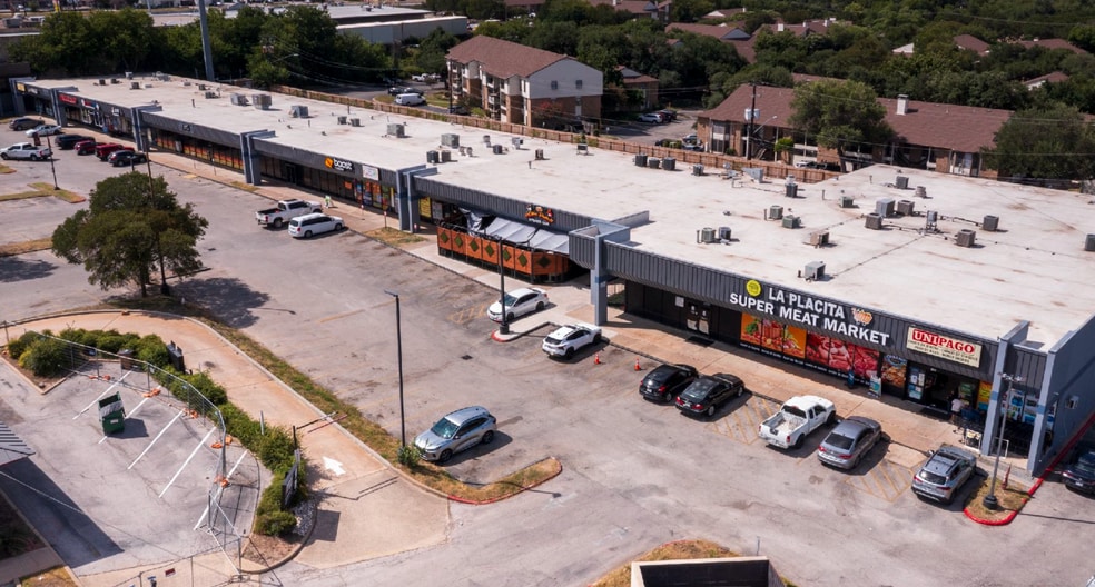 900 E Braker Ln, Austin, TX for lease - Building Photo - Image 2 of 8