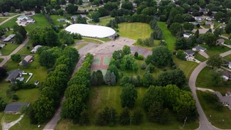 Plus de détails pour 5617 Portage St NW, North Canton, OH - Sports et divertissement à vendre