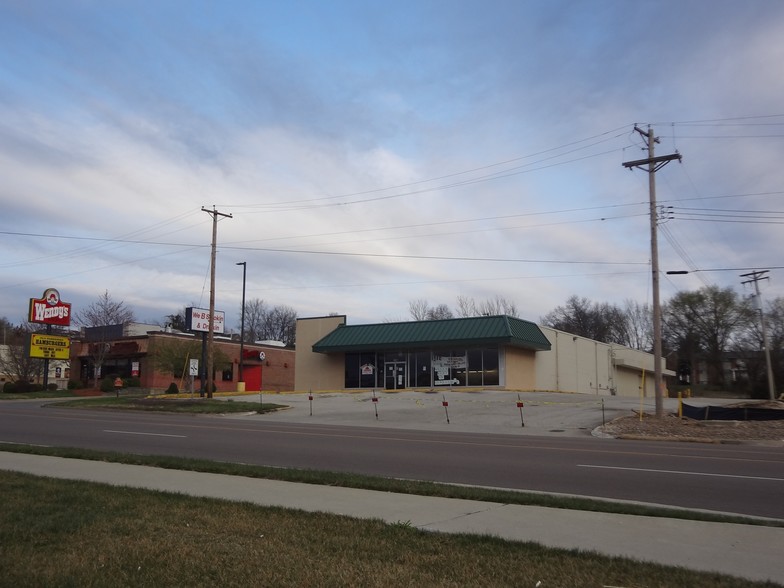 2106 Missouri Blvd, Jefferson City, MO for lease - Building Photo - Image 1 of 1