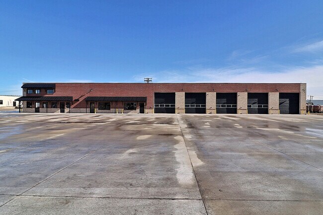 Plus de détails pour 1616 2nd Ave, Greeley, CO - Industriel à louer