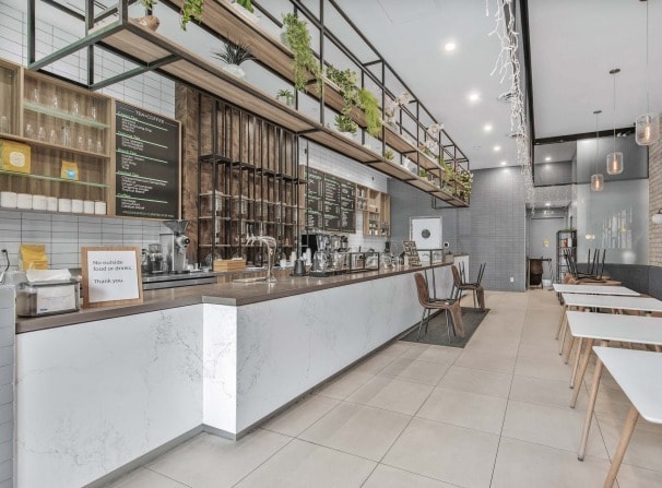 570 Bay St, Toronto, ON à louer Photo intérieure- Image 1 de 5