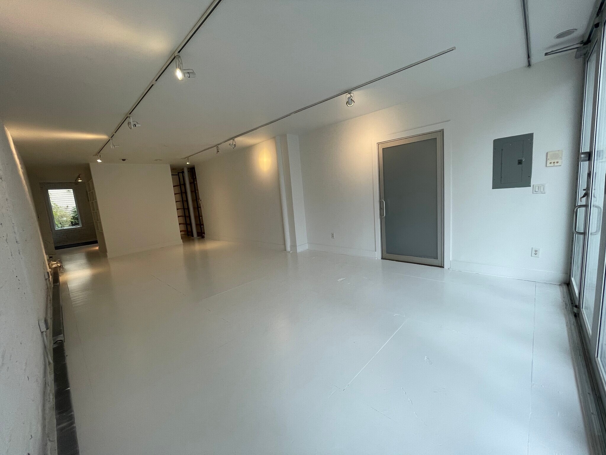 384 Van Brunt St, Brooklyn, NY for lease Interior Photo- Image 1 of 12