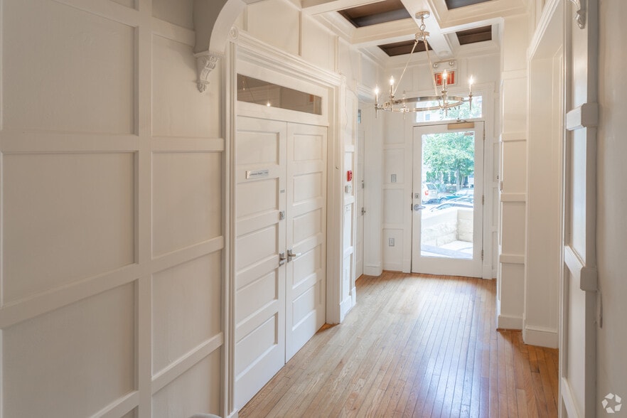 1724 20th St NW, Washington, DC for lease - Building Photo - Image 3 of 13