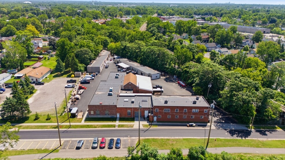 126 E Niagara St, Tonawanda, NY for sale - Building Photo - Image 1 of 28