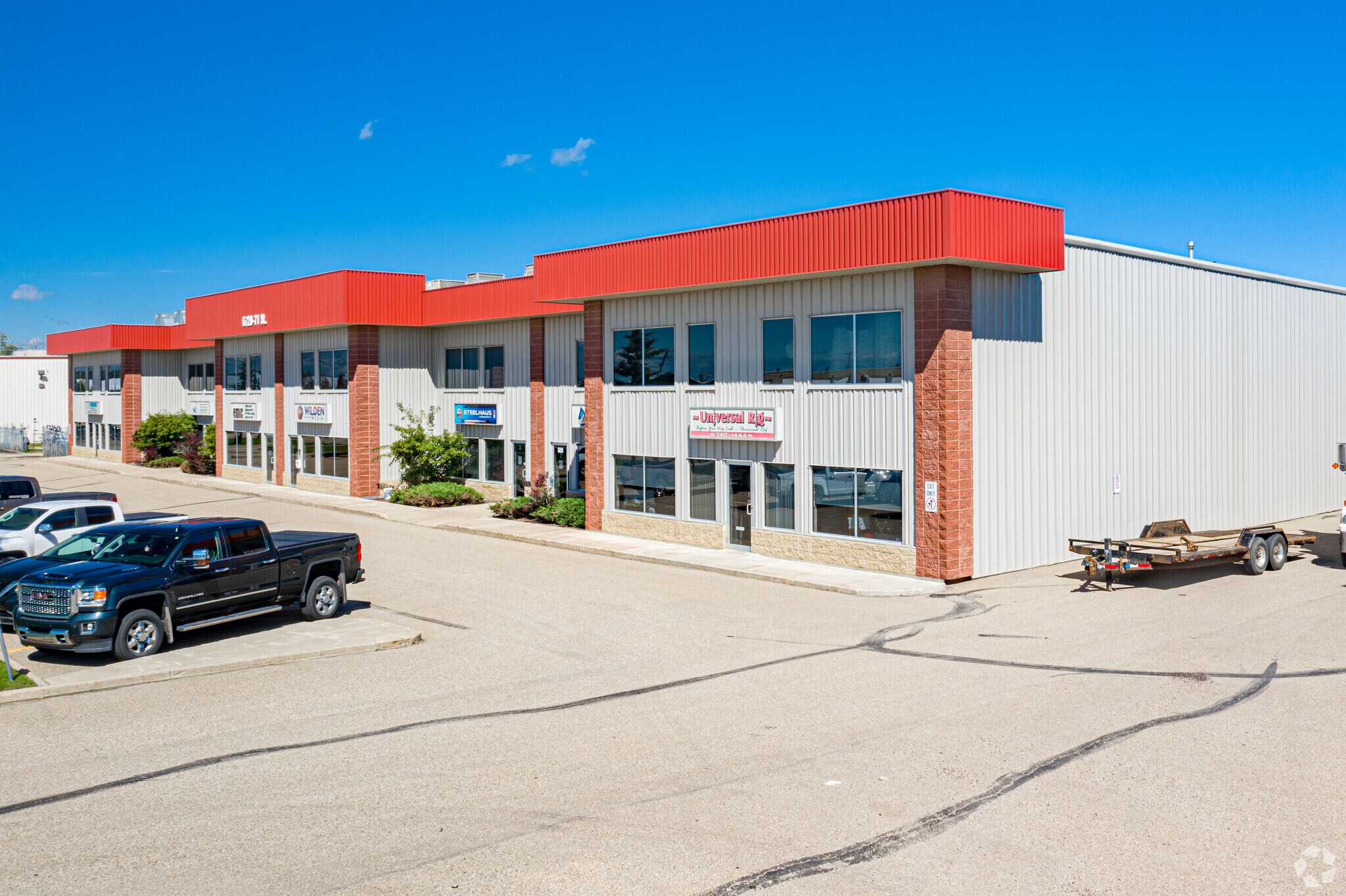 6720 71 St, Red Deer, AB for sale Primary Photo- Image 1 of 1