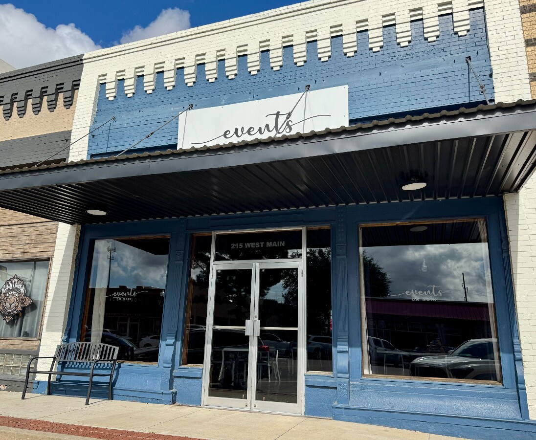 215 W Main St, Tishomingo, OK à louer Photo du bâtiment- Image 1 de 5