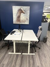 11 Grace Ave, Great Neck, NY à louer Photo intérieure- Image 2 de 5