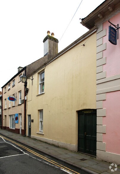 11A Lion St, Brecon à louer - Photo du bâtiment - Image 2 de 12