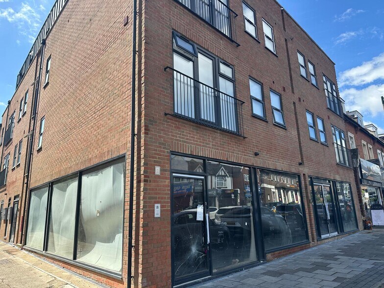 16-18 Shenley Road, Borehamwood à louer - Photo du bâtiment - Image 2 de 3