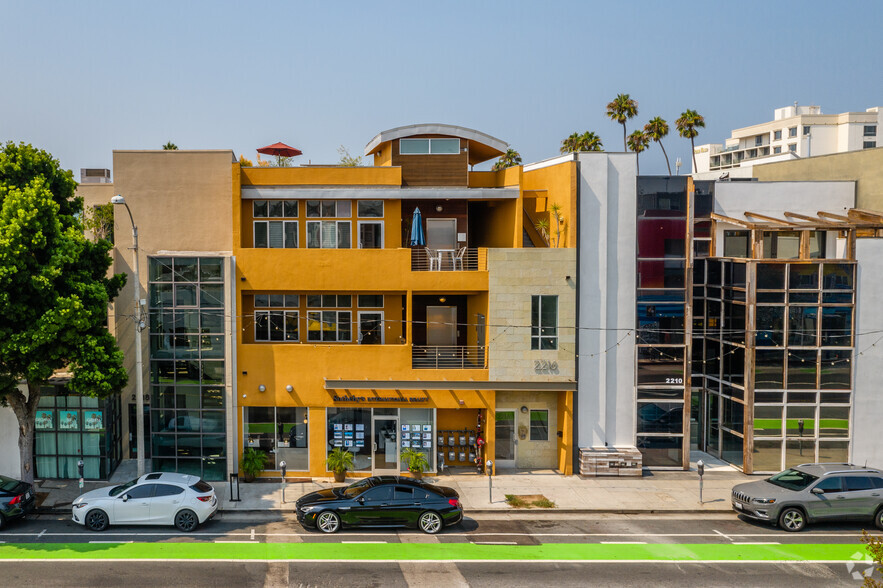 2216 Main St, Santa Monica, CA à louer - Photo principale - Image 1 de 20