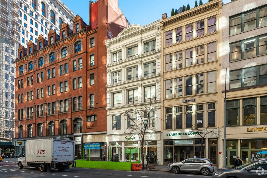 12 W 23rd St, New York, NY à louer - Photo du bâtiment - Image 2 de 3