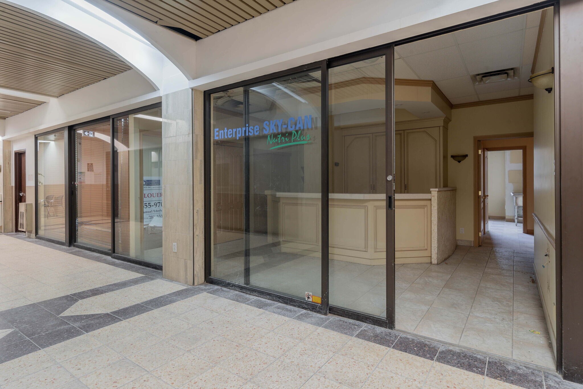 6058-6066 Rue Jean-Talon E, Montréal, QC for lease Building Photo- Image 1 of 9