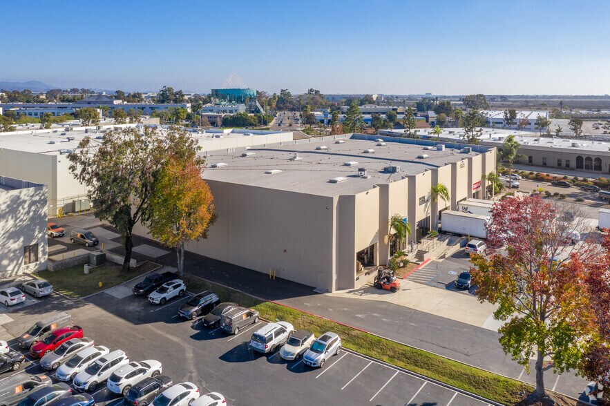 8925 Carroll Way, San Diego, CA à louer - Aérien - Image 2 de 4