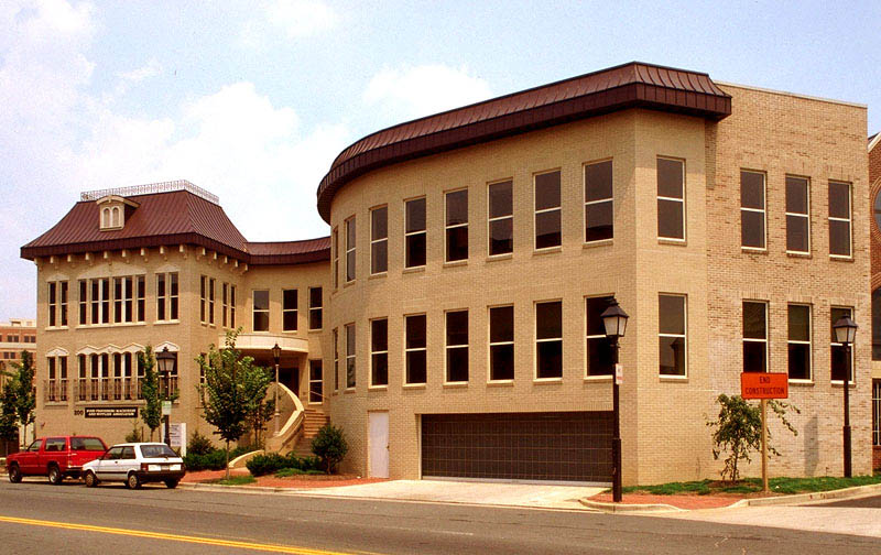 200 Daingerfield Rd, Alexandria, VA à louer - Photo du bâtiment - Image 2 de 15