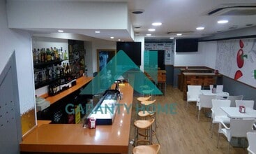 Retail in Cáceres, Cáceres for lease Interior Photo- Image 1 of 5