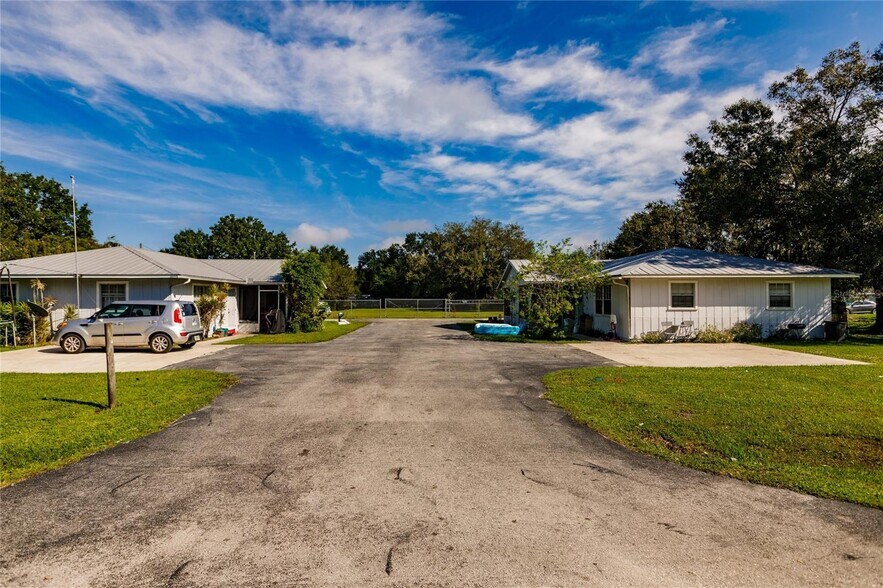 1956 SE Cherry Dr, Arcadia, FL à vendre - Photo du bâtiment - Image 2 de 20