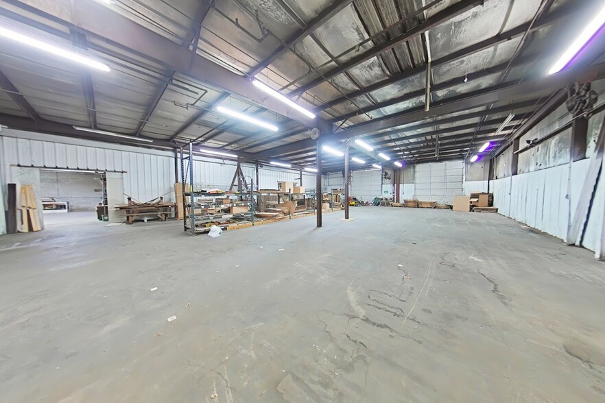 167 Industrial Park Cir, Livingston, TN à louer - Photo du b timent - Image 3 de 5