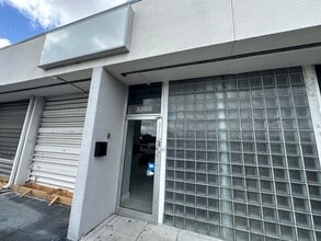7212-7282 NW 33rd St, Miami, FL for lease Building Photo- Image 1 of 6