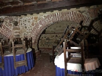 Plus de détails pour Multi-résidentiel à vendre