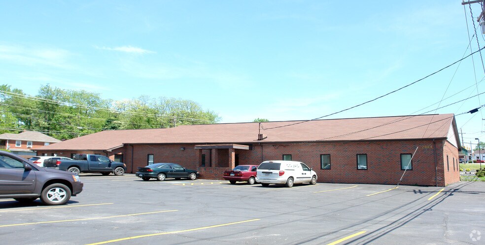 2884 Industrial Blvd, Bethel Park, PA à louer - Photo du bâtiment - Image 3 de 19