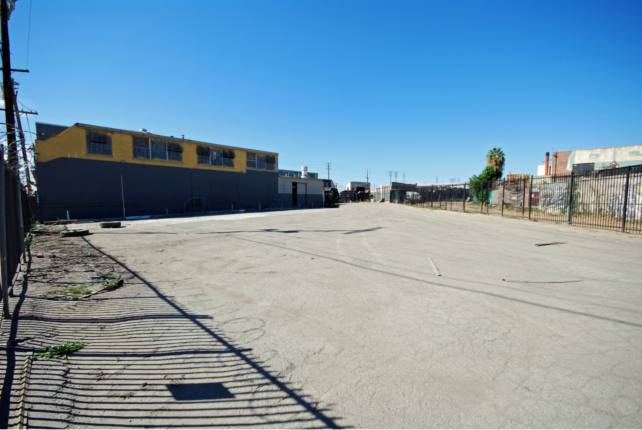 1515 S Evergreen Ave, Los Angeles, CA for lease Building Photo- Image 1 of 7