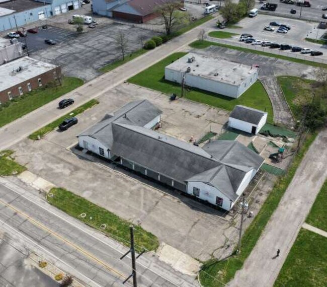 Plus de détails pour 2131 E 54th St, Indianapolis, IN - Bureau à vendre