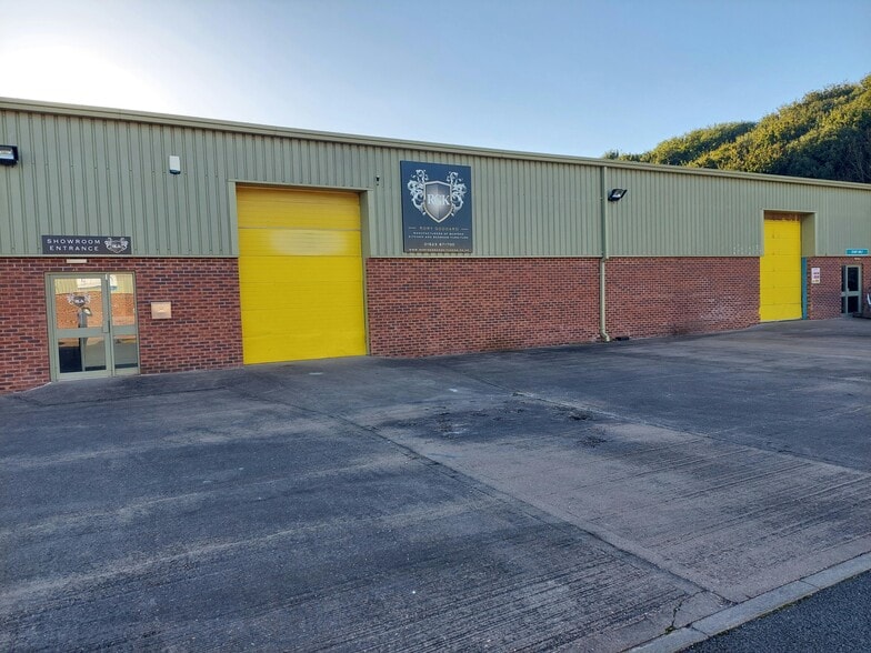 Eakring Rd, Bilsthorpe à louer - Photo du bâtiment - Image 2 de 23